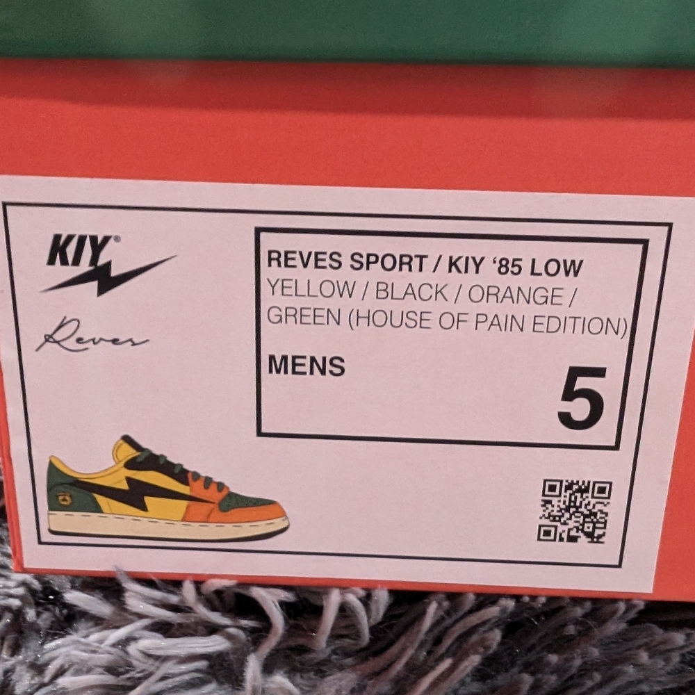 Reeves/Kiy mens shoes.